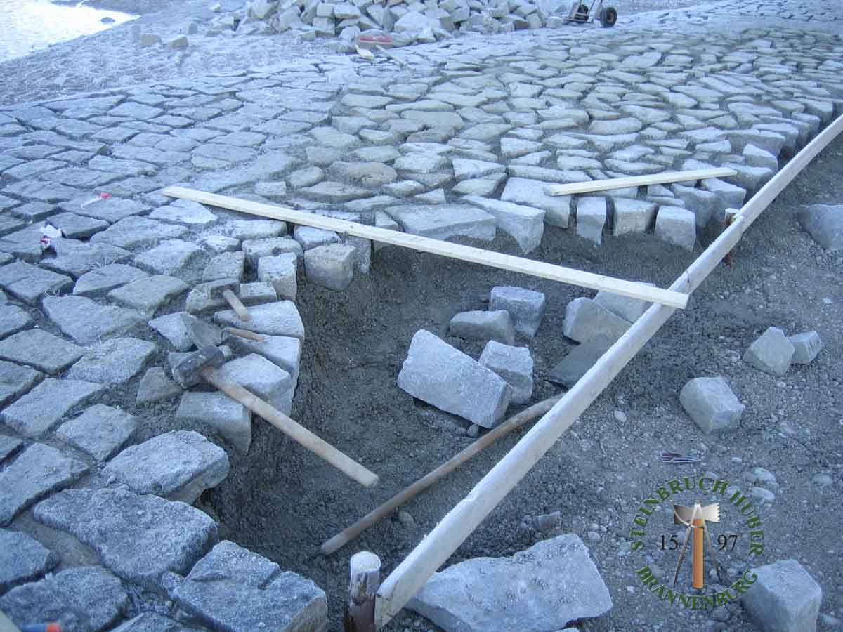 Mauersteine - Granit Mauerstein BayGranit 15-40 U - Mst-11035-02_04 - Steinbruch Huber